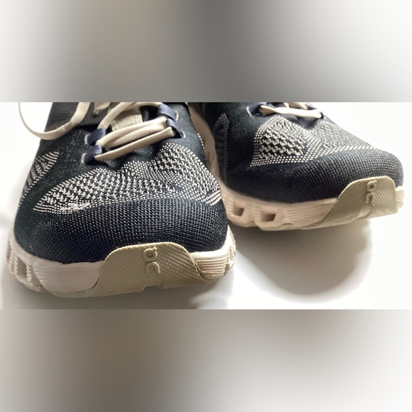 Cloudtec women’s black/beige runners. Cloud X. Size 9W. - Picture 9 of 10